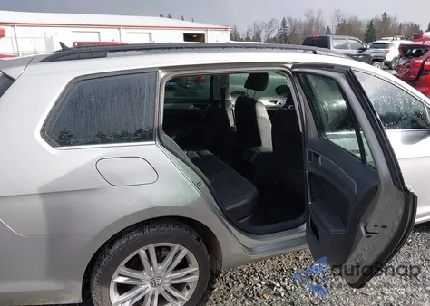 2015 Volkswagen Golf Sportwagen Tdi Se 4-Door z USA, uszkodzony, nr VIN 3VWFA7AU3FM507804